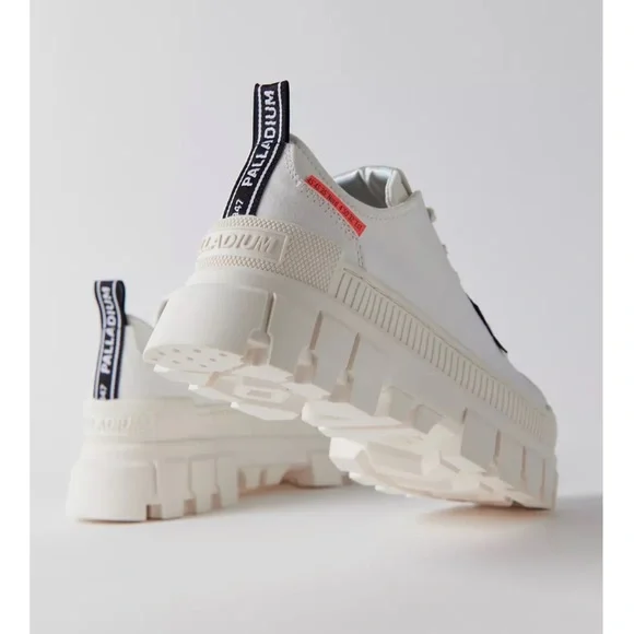 Palladium Women’s ‘Revolt LO TX’ Boots - Star White - Picture 4 of 8